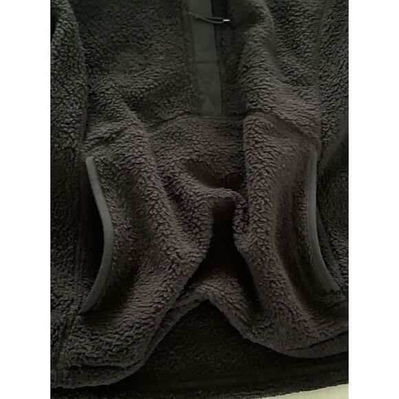 The North Face woman’s size medium pullover half zip fleece lightweight jacket - Picture 11 of 11